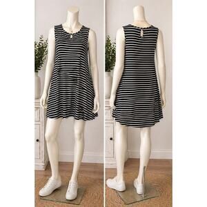 Moa Moa Women’s Size L Black White Striped Sleeveless Shift Dress Keyhole Back